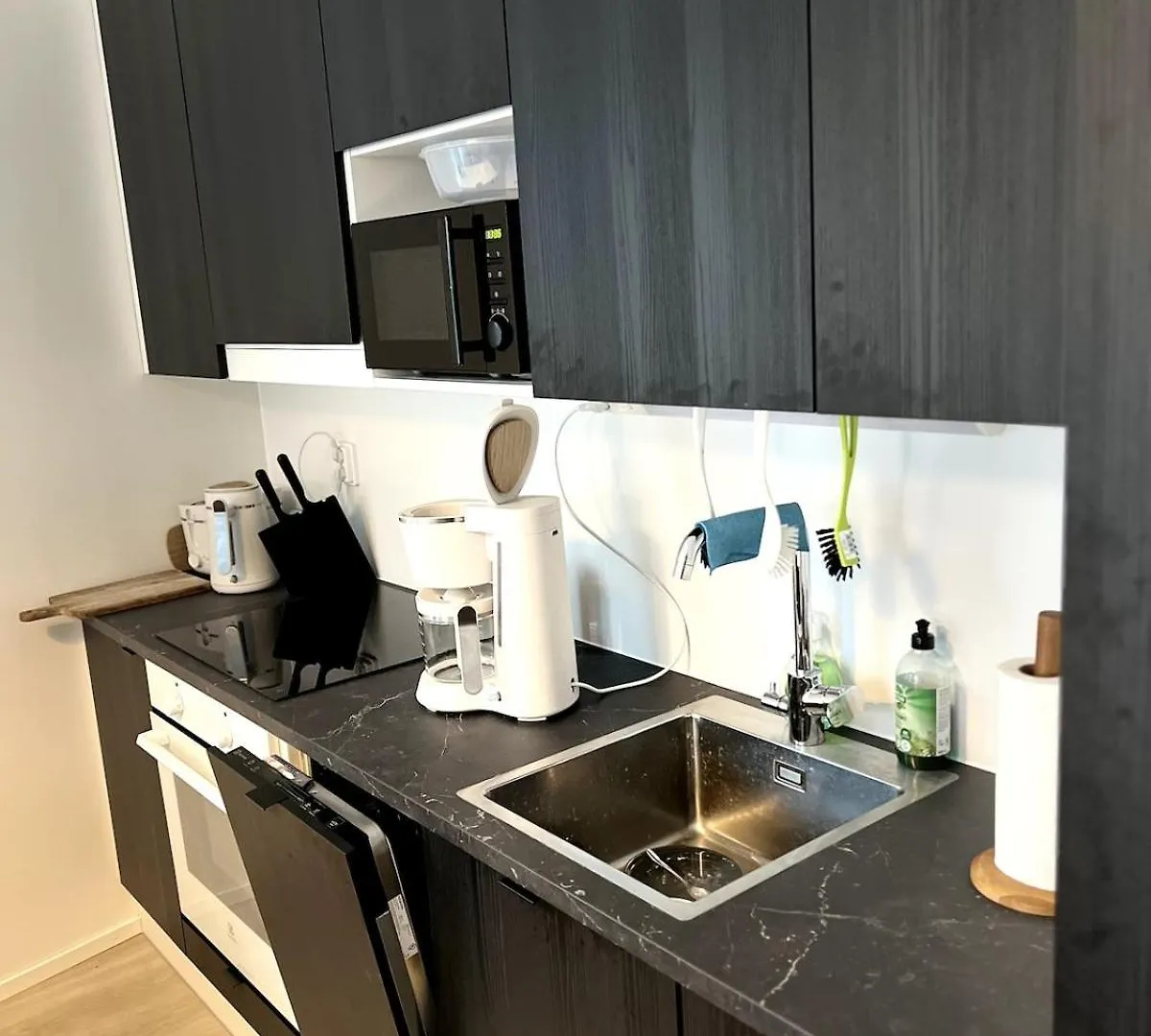 New 42 Square Feet Two Bedrooms With Sauna For Six Helsinki